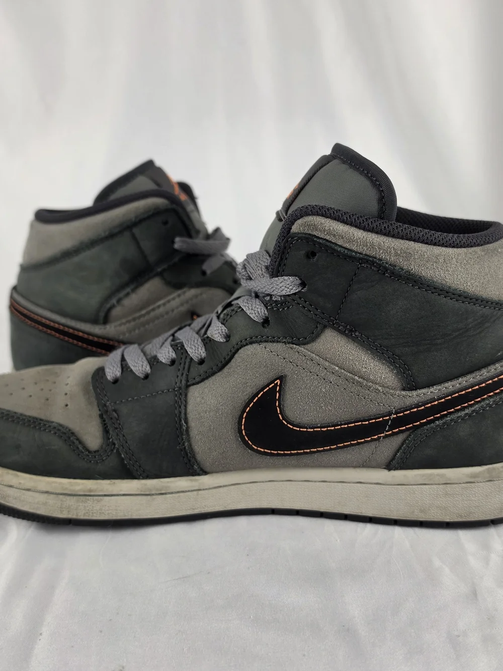 Nike Air Jordan 1 SE Mid Night Stadium Black FQ8338-017 Men’s Size 10